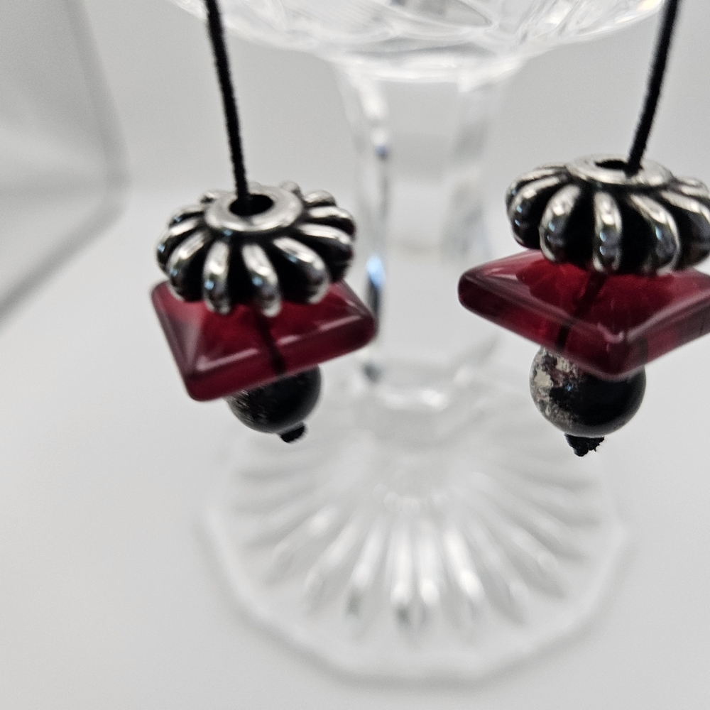 Rope dangle earrings - Picture 2 of 3
